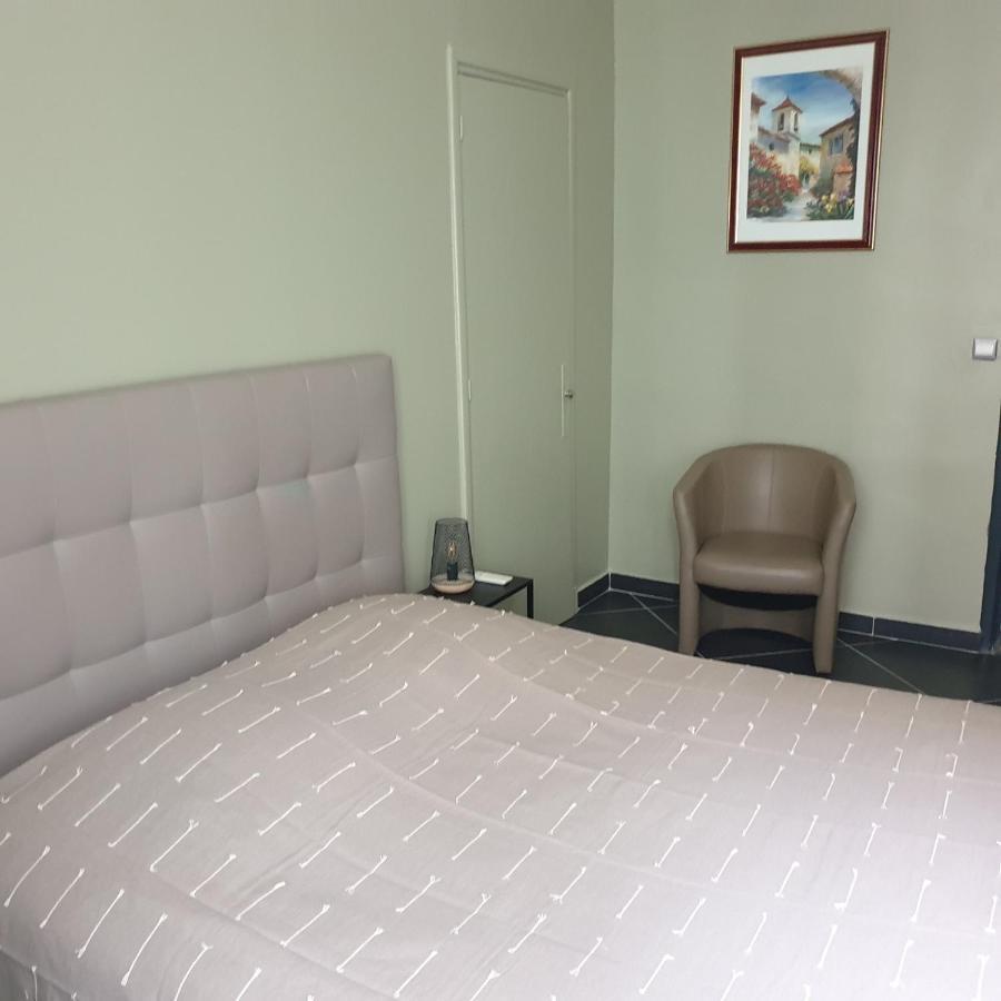 Appartement Intra Muros 8 Personnes Climatise Wifi Stationnement Facile Avignon Eksteriør bilde